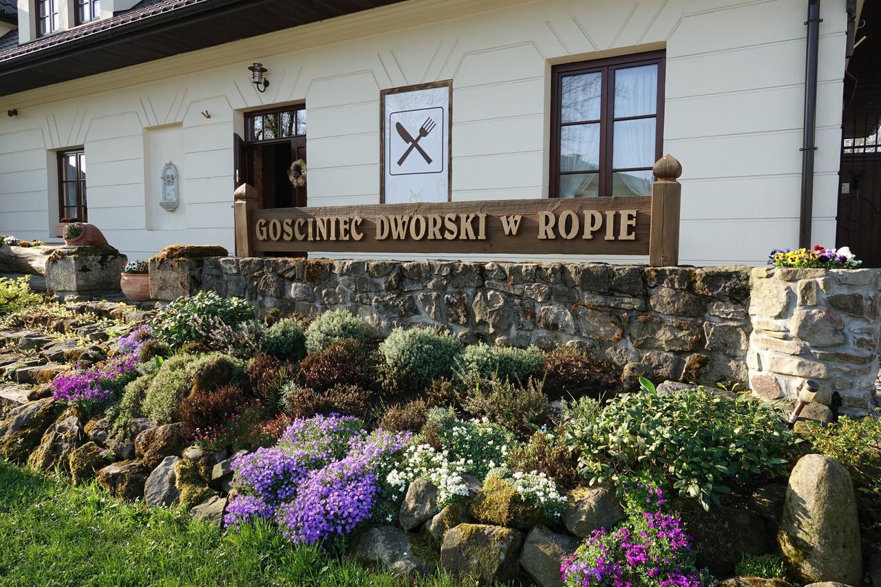 Gosciniec Dworski W Ropie - Pokoje Goscinne Ropa Exterior photo